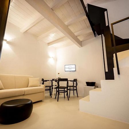 La Casa Del Calzolaio Acomodação com café da manhã Altamura Exterior foto